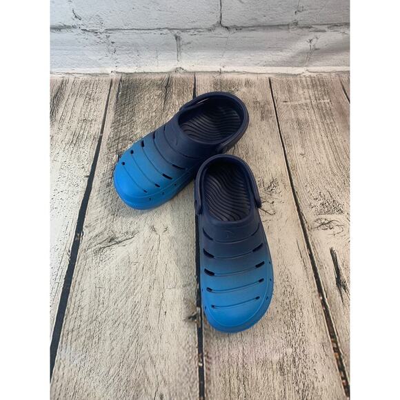 RUGGED SHARK Boy’s Two Tone Blue Clogs/Mules / Size: 11 - Picture 1 of 9